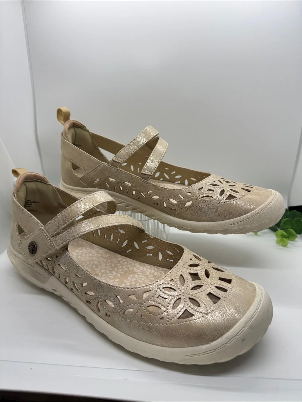 JAMBU Bellerose Encore flats. Size 10